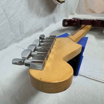 Fender Standard Stratocaster Guitar - MIM Mexico 2001 image 25