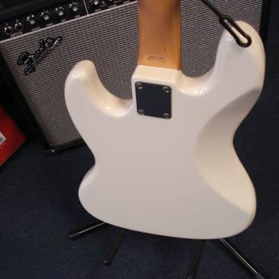 Fender Jazz Fretless MIJ Japanese bass guitar image 7