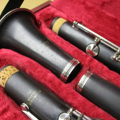 Buffet Crampon E11 Intermediate Bb Clarinet 2020s - Black image 4
