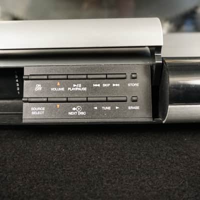 Bose Lifestyle Model 20 Music Center CD Changer image 3