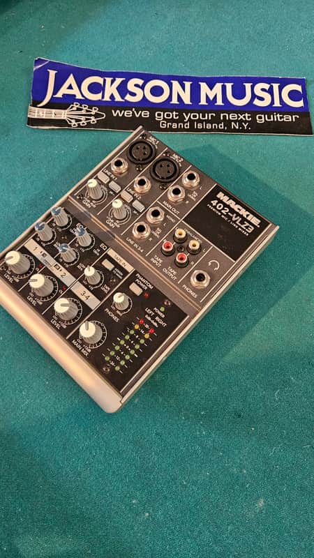 Mackie 402 VLZ3 Premium Mic Line Mixer image 1