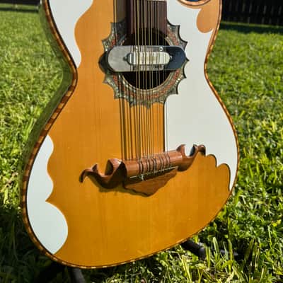 Guerrero Thin Body Bajo Quinto 2010's - Mahogany image 3