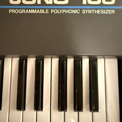 Roland Juno-106 61-Key Programmable Polyphonic Synthesizer 1984 - 1985 - Black