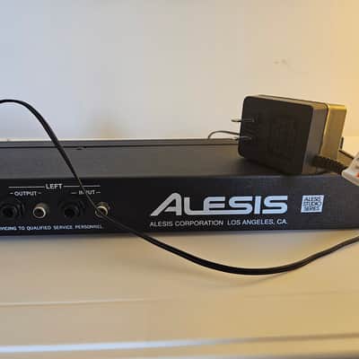 Alesis M-EQ 230 Dual 1/3 Octave Precision Equalizer with Power Supply Black image 5