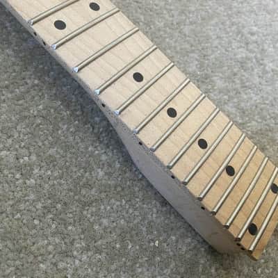 Ibanez Guitar Short Scale Maple Neck, 24 Frets Fingerboard image 10