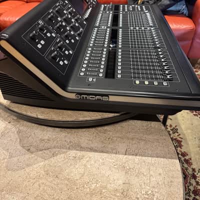 Midas M32 LIVE 40-Channel Digital Console 2014 - Present - Black image 4