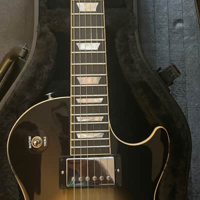 Gibson Adam Jones Signature Les Paul (in mint condition) Standard 2022 - Present - Antique Silverburst. image 11