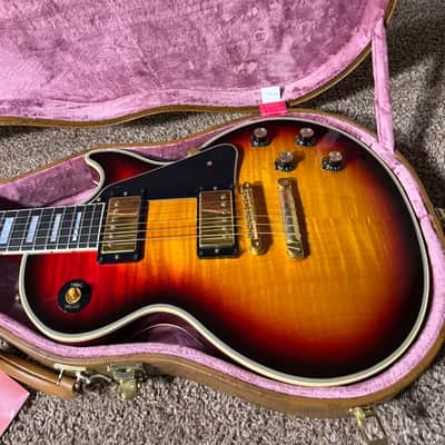 Gibson 2006 Custom Shop '68 Les Paul Custom Reissue - Tri-Burst image 22