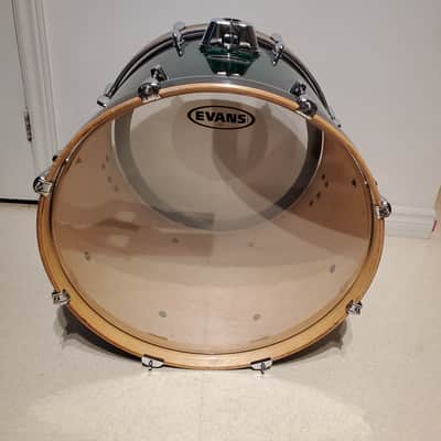 MAPEX "M" 22"x18" Bass Drum - Emerald Green Fade - Save $ image 7