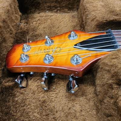 Carvin CT6 Beautiful Quilt Honey Burst image 7