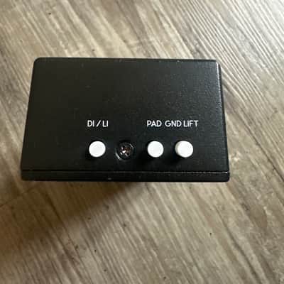 Walrus Audio Canvas Stereo Dual Line Isolator Direct Box 2022 - Present - Black w/ Rainbow Graphic image 6