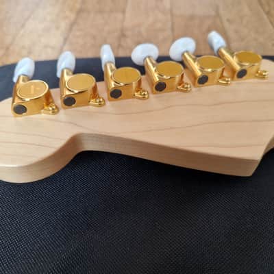 Fender Stratocaster Richie Kotzen Transparent White Burst 2016 image 17