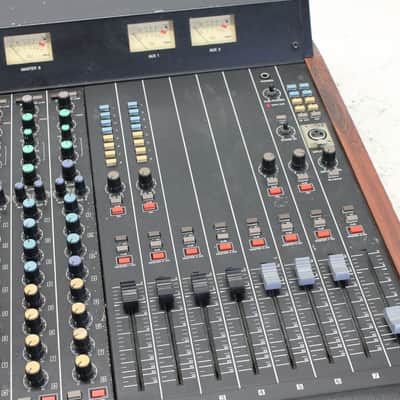 Yamaha 2408M 24 channel monitor mixing console image 10