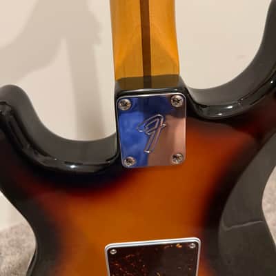 Fender Standard Stratocaster with Maple Fretboard 1998 - 2005 - Brown Sunburst image 11