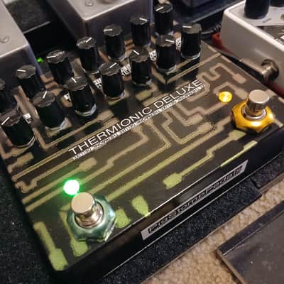 PigStompPedals "Dual DirtyShirley clone" PedalPCB -Thermionic Deluxe- Color shift circuitry finish image 8