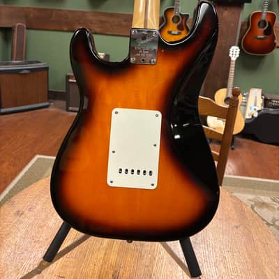 1994 Fender 40th Anniversary American Standard Stratocaster with Maple Fretboard Brown Sunburst image 12