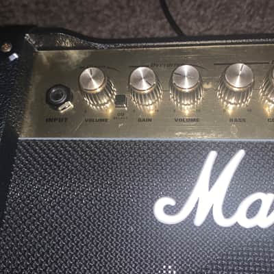 Marshall MG MG15DFX 2-Channel 15-Watt 1x8" Solid State Guitar Combo 2004 - 2008 - Black image 2