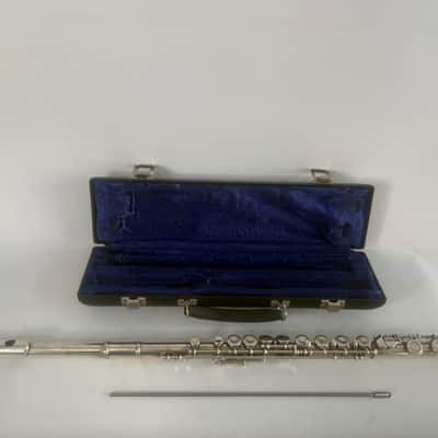 Armstrong USA 104 student C flute JUST SERVICED plays perfectly image 1