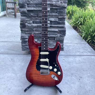 Fender Japan Stratocaster 1994 - Cherry Burst image 1