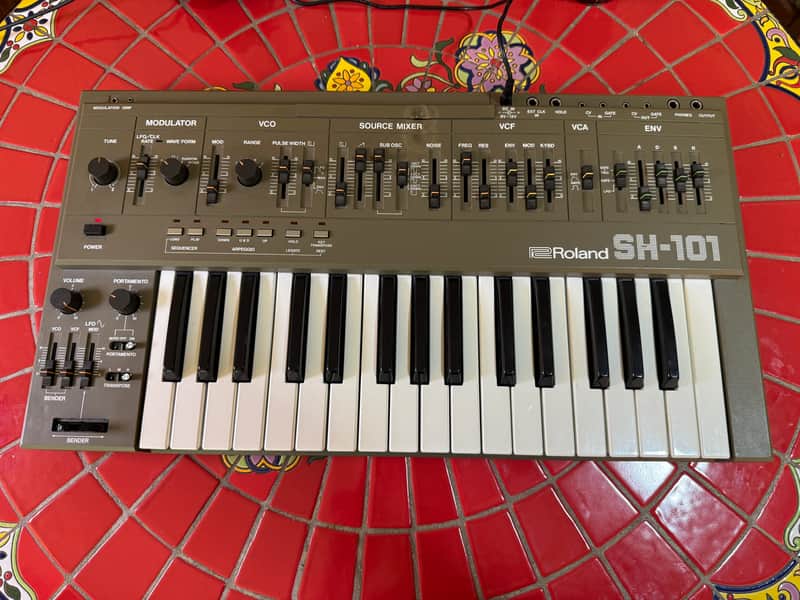 Roland SH-101 Vintage Bargain! $1149.99 (was $$$)