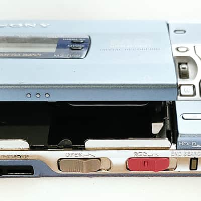 Vintage Sony MZ-R50 Mini Disc Walkman image 2