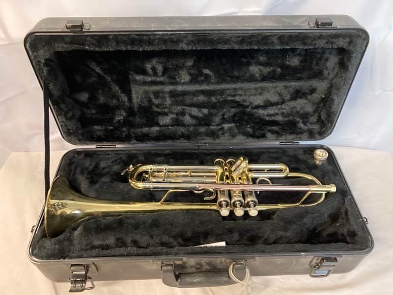 Bach TR700 Trumpet image 1