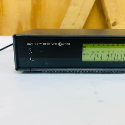 Sennheiser EW300 G2 EM300 True Wireless Diversity Receiver 740-772 MHz - READ image 3