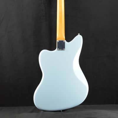 Fender Vintera III Mid '60s Jazzmaster Sonic Blue Rosewood Fingerboard image 9
