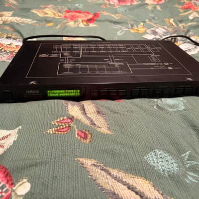 Yamaha TX81Z Rackmount FM Tone Generator 1987 - 1988 - Black