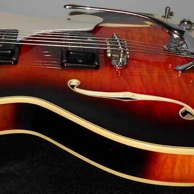Mosrite Celebrity II 1967 Sunburst image 3