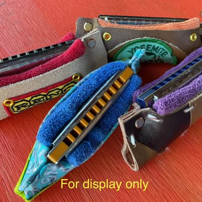 The Harmonicanoe - Harmonica Muffler (Medium thickness) Camo Kisses Green image 6