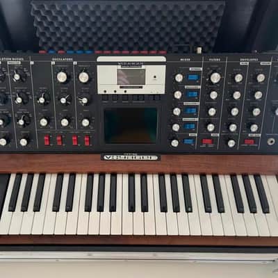 Moog Minimoog Voyager Performer Edition 44-Key Monophonic Synthesizer 2002 - 2015 - Traditional Wood Cabinet