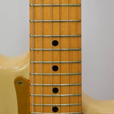 Vintage 1958 Fender Musicmaster Electric Guitar, Maple Fingerboard, Desert Sand w/ Case image 10
