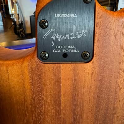 Fender AMERICAN ACOUSTASONIC® STRATOCASTER® 2020 - Natural image 9