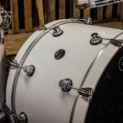DW Performance Gloss White DrumSet 14x24, 9x12, 16x16 (video demo) image 2