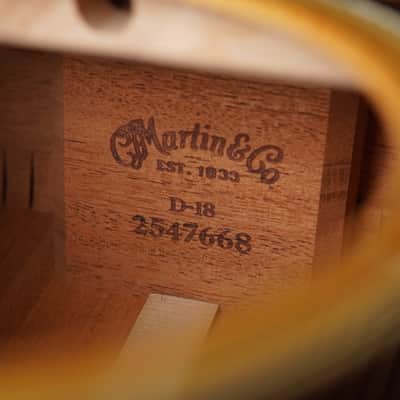 Martin D-18 image 15