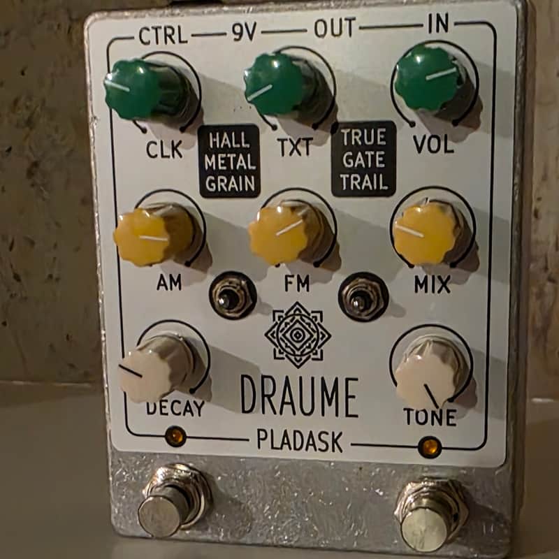 Pladask Elektrisk Draume V2