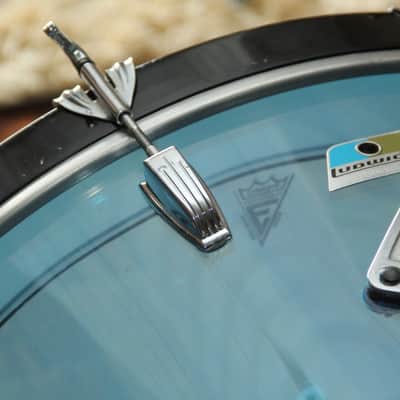 Ludwig Vistalite 70s Bass drum 24x14 blue acrylic image 9