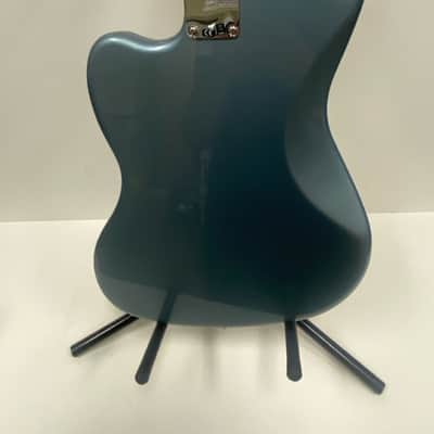 Fender Vintera '60s Jazzmaster with Pau Ferro Fretboard 2019 - 2023 - Ice Blue Metallic image 5