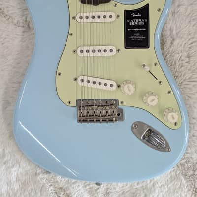 Fender Vintera II Road Worn '60s Stratocaster Electric Guitar, Sonic Blue w/Case image 3