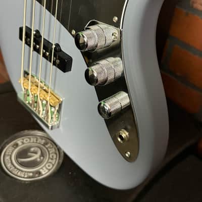 Woodcraft Electric Guitars WoodShed Signature Series Jazz Bass 4 21 frets Nardo Grey image 3