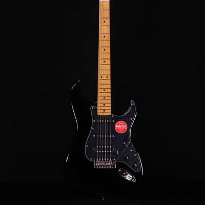 Squier Classic Vibe '70s Stratocaster HSS, Maple FB, Black image 5