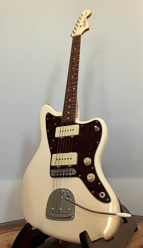 Fender Vintera '60s Jazzmaster with Pau Ferro Fretboard 2021 - Olympic White