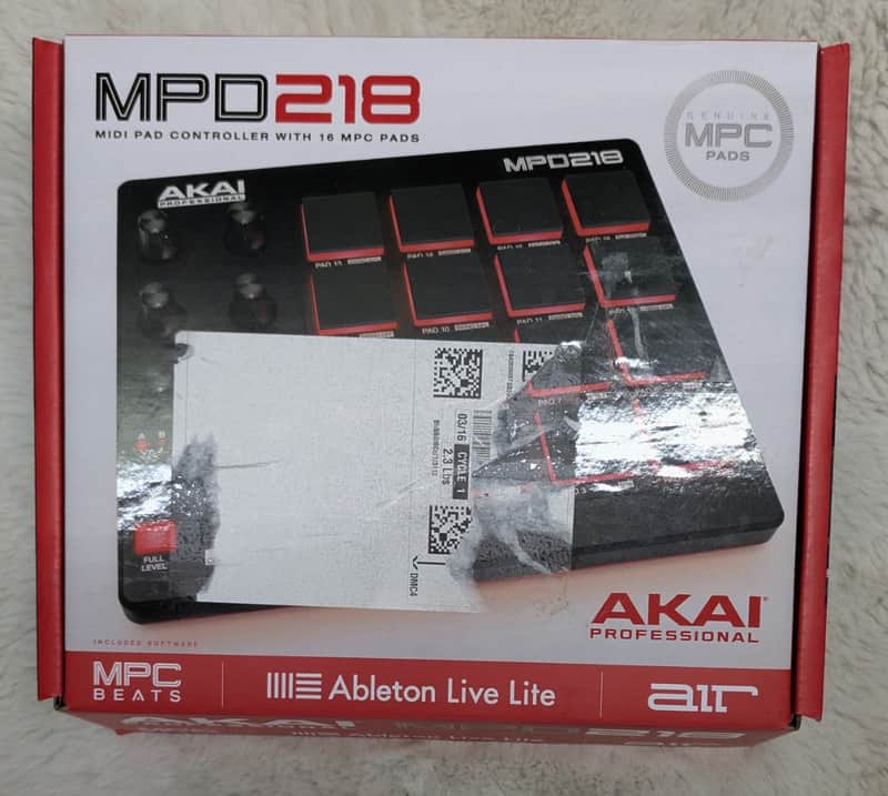 AKAI Professional MPD218, 16-Pad USB/MIDI Controller w/MPC Pads, 6 Knobs image 1