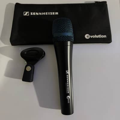 Sennheiser e945 Handheld Supercardioid Dynamic Vocal Microphone