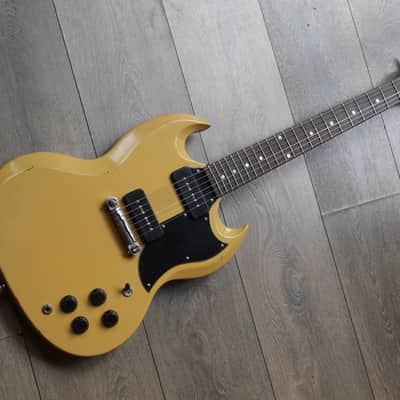 MAYBACH Albatroz 65 -2 - TV Yellow P-90 Aged, HARDCASE, 2, 80 KG