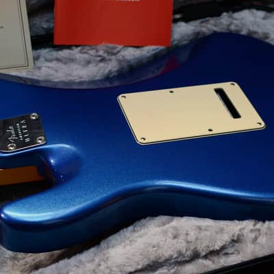 Fender American Ultra Stratocaster HSS with Rosewood Fretboard 2019 - 2025 - Cobra Blue image 11