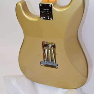 2007 Fender Classic Player '50s Stratocaster Electric Guitar, Maple Fingerboard, Shoreline Gold image 16
