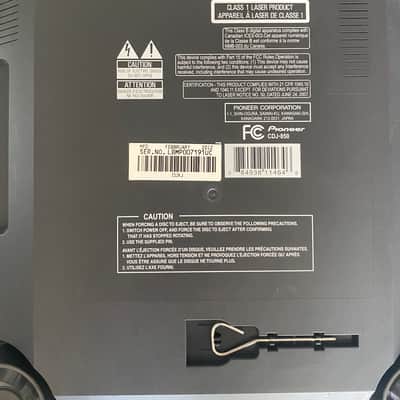 SET OF 2 Pioneer CDJ-850 2012 - Grey (WITH TRAVEL CASES) image 4