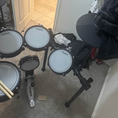 Alesis Nitro Pro Electronic Drum Set 2024 - Present - Black image 3